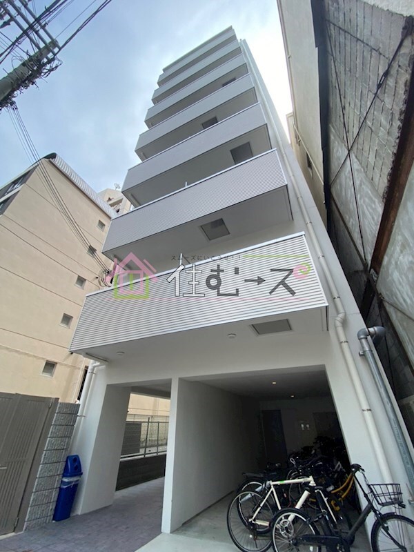 グランドゥール九条の物件外観写真