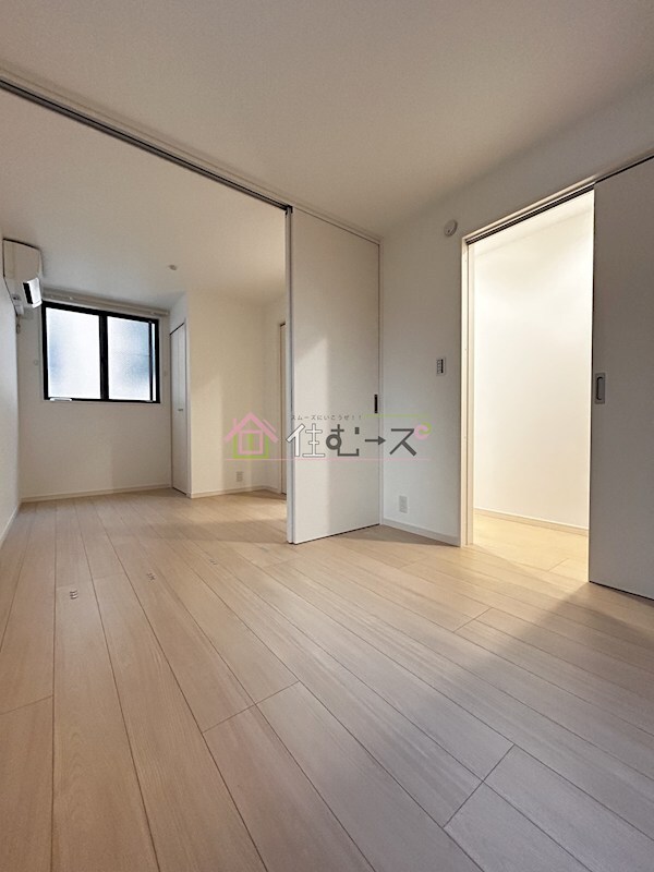 東三国５丁目貸家の物件内観写真