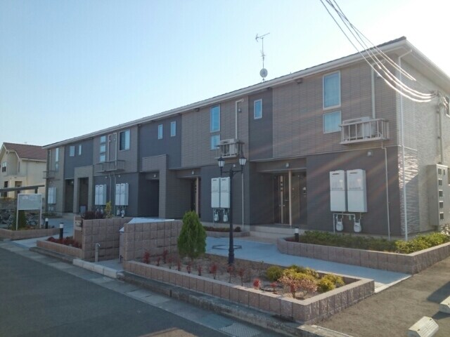 イルミナールの物件外観写真