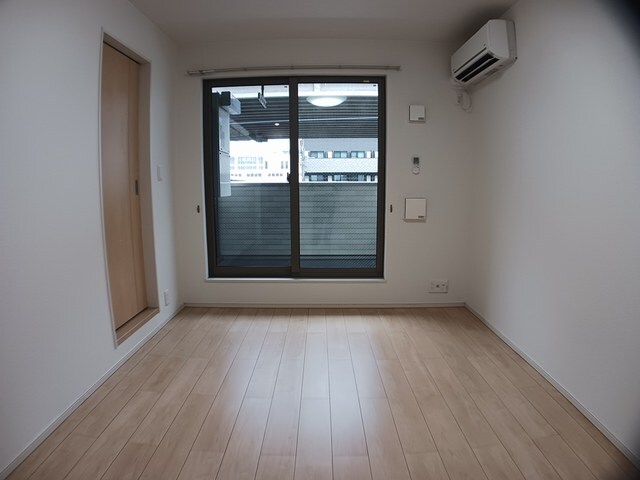 ベルメゾン・ウエストの物件内観写真