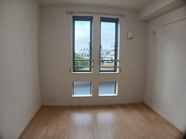 ベルメゾン・ウエストの物件内観写真