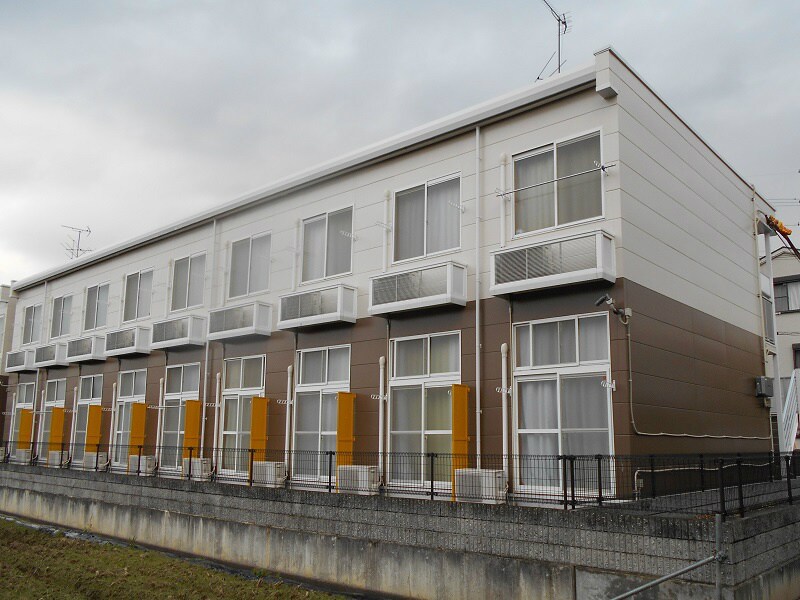 レオパレスグレイスIの物件外観写真