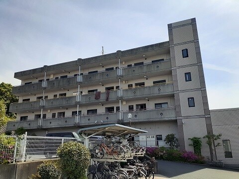 アヴニールの物件外観写真