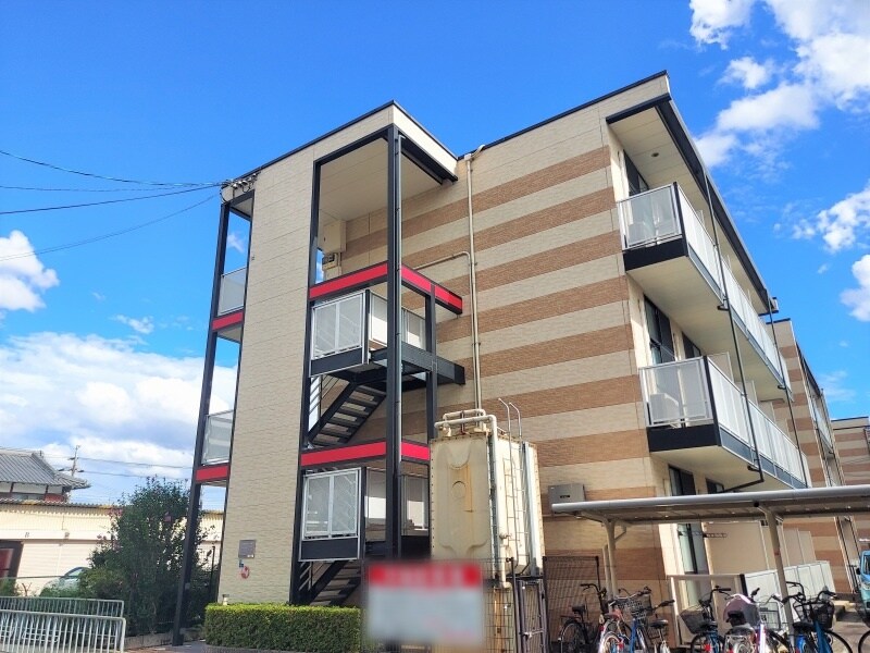 レオパレスＩＭＰＵＬの物件外観写真