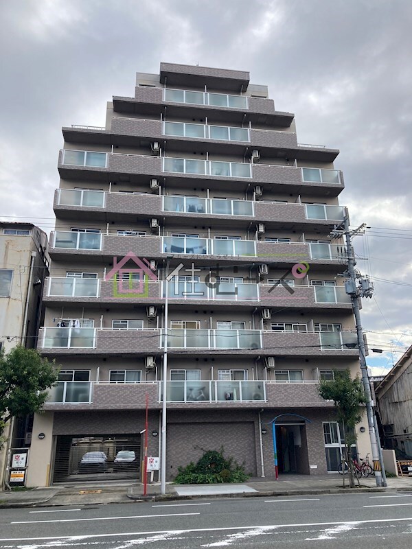 ADORERの物件外観写真