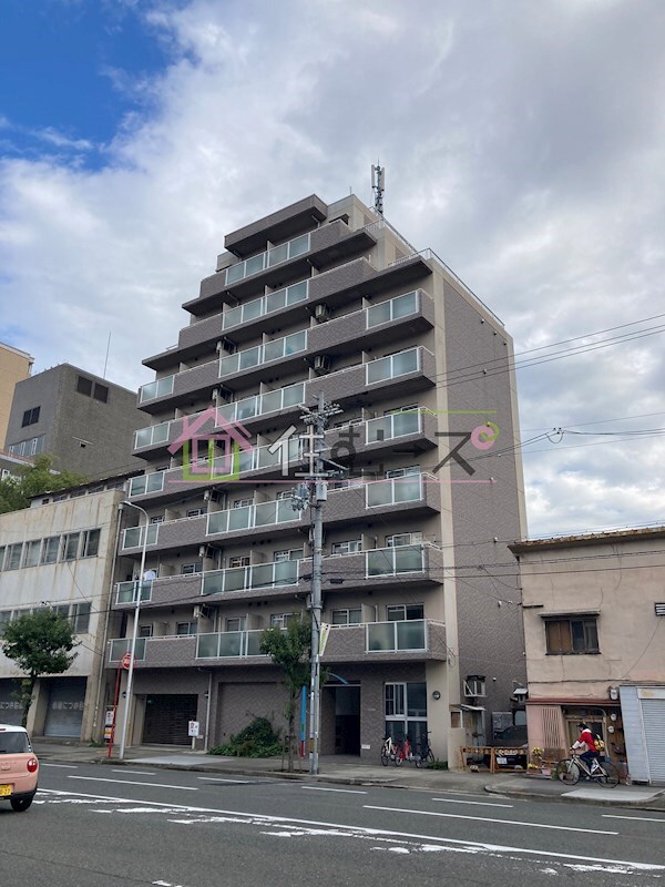 ADORERの物件外観写真