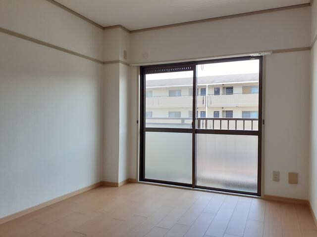 レジデンス二反田の物件内観写真