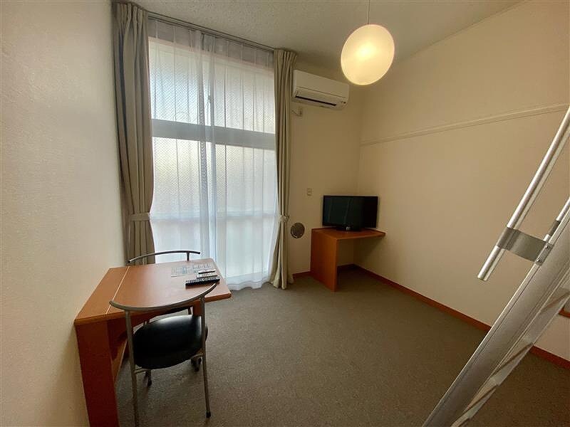 レオパレス春駒マンションの物件内観写真