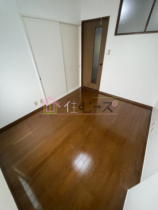 エレガンス5の物件内観写真
