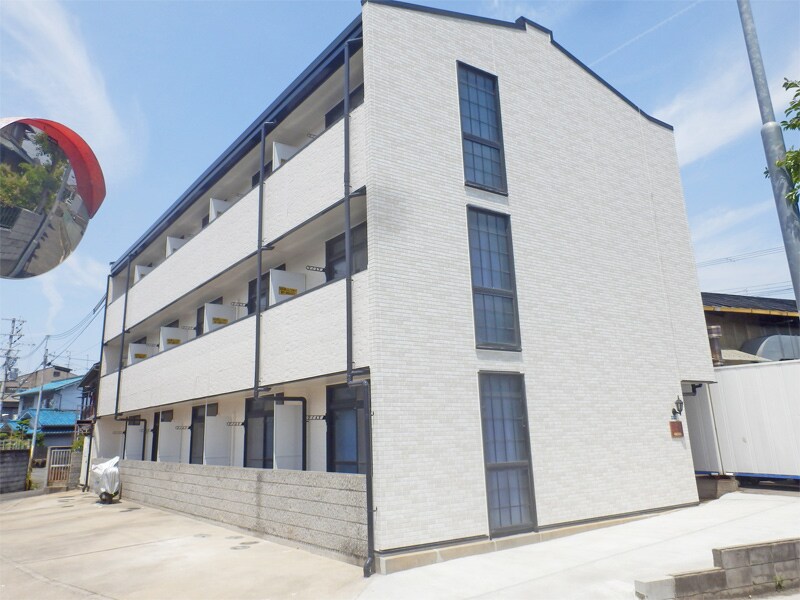 レオパレス栄の物件外観写真