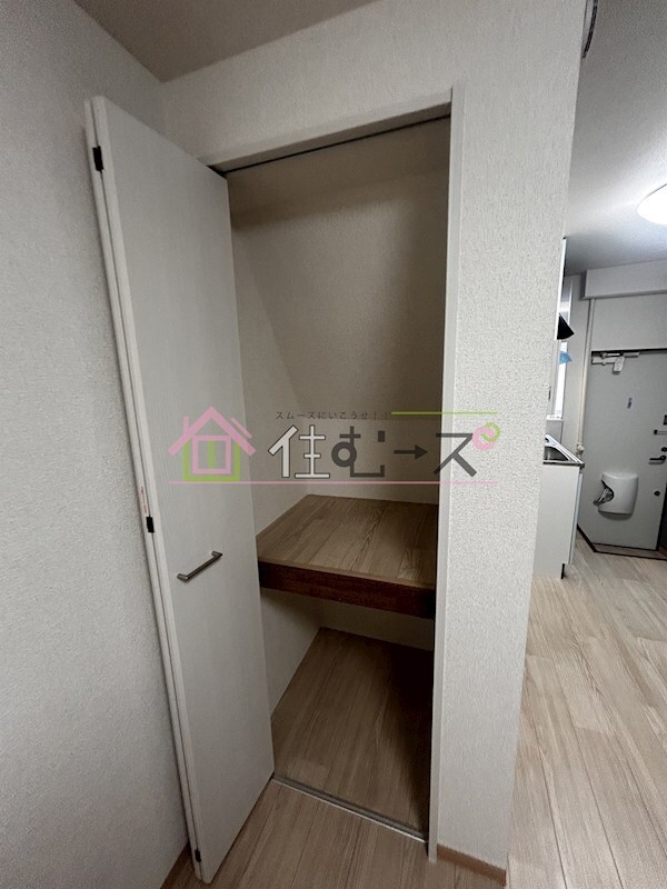 市岡2丁目　貸家の物件内観写真