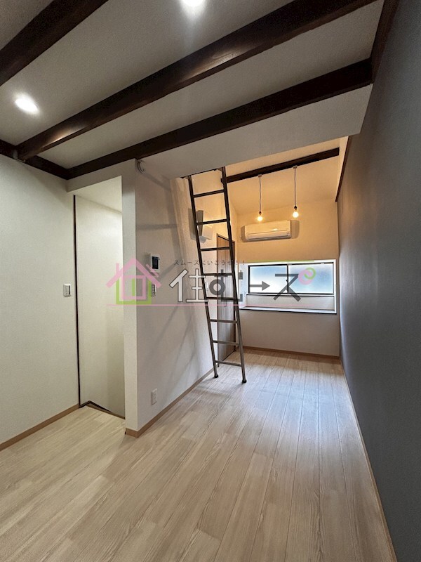 市岡2丁目　貸家の物件内観写真