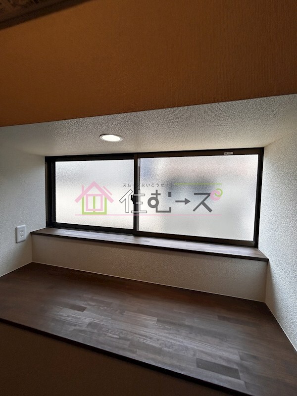 市岡2丁目　貸家の物件内観写真