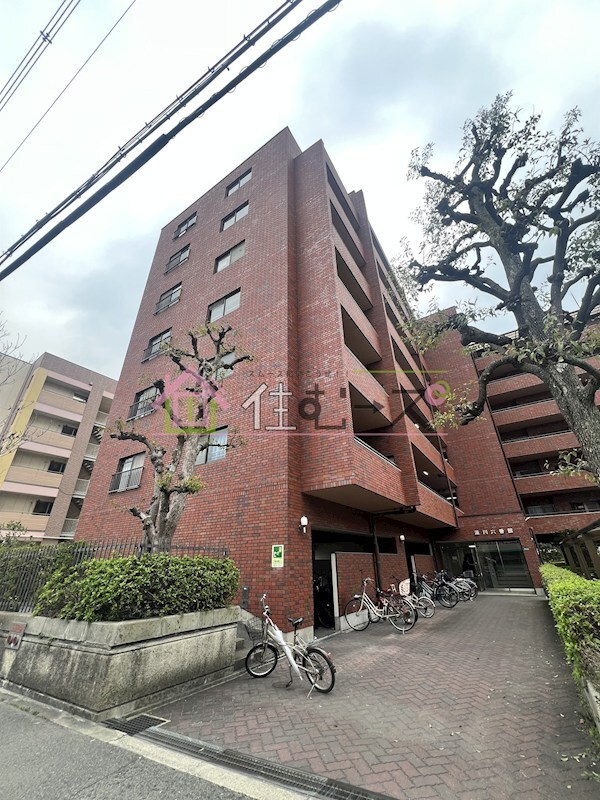 清川六番館の物件外観写真