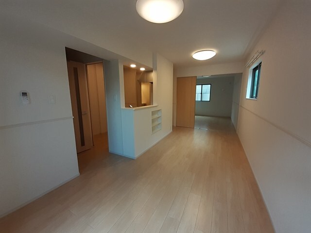 サンライズIIIの物件内観写真