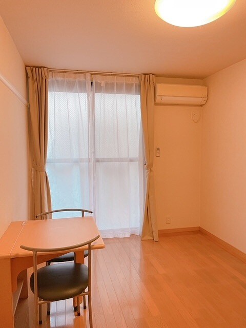 レオパレスドゥジェーム鳴尾の物件内観写真