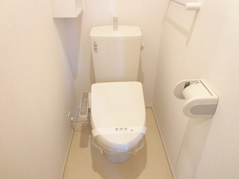 レヴール松ヶ丘の物件内観写真