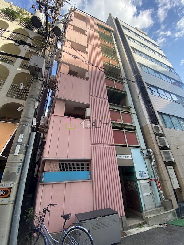ステイタス難波の物件外観写真