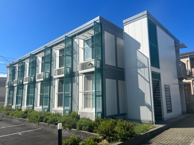 レオパレス狭山の物件外観写真