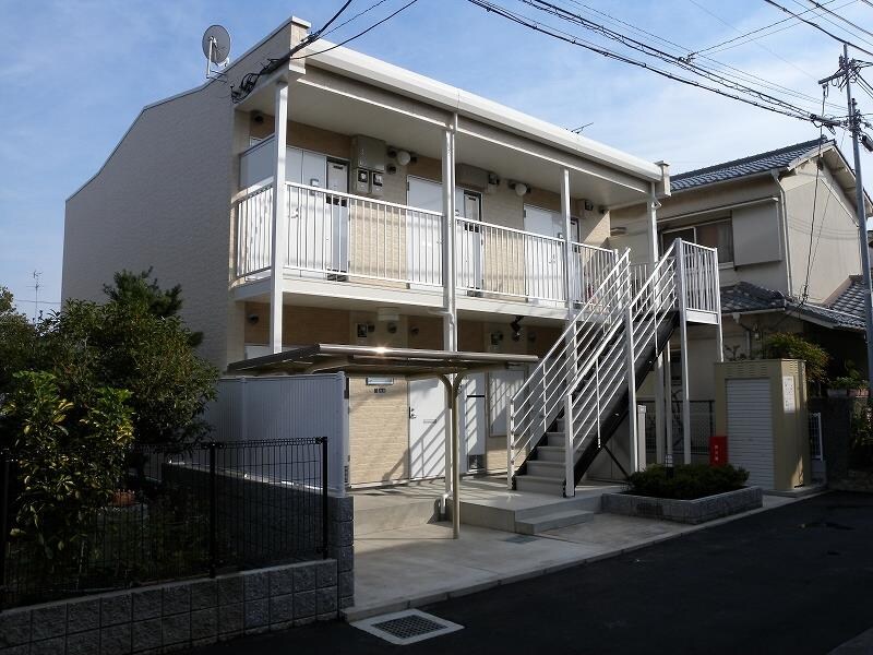 レオパレス近松IIの物件外観写真