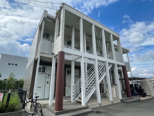 レオパレス原田IIの物件外観写真