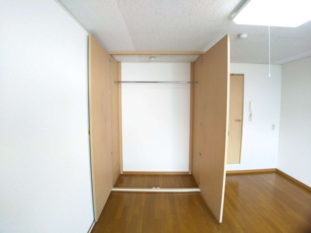 レオパレス三国ヶ丘弐番館の物件内観写真