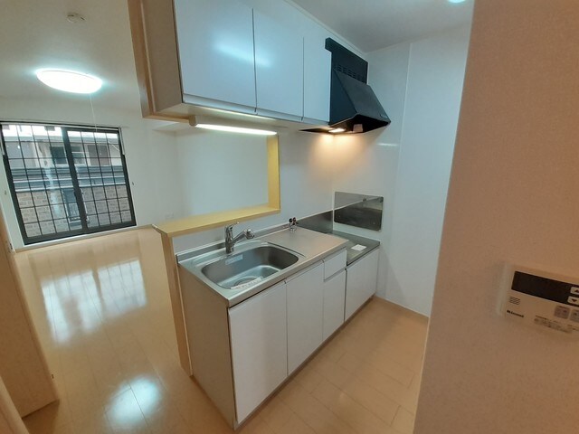 グリーンリーフ東園田の物件内観写真