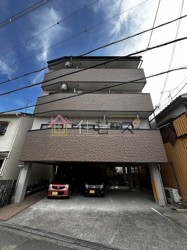 ウィルロクタンの物件外観写真