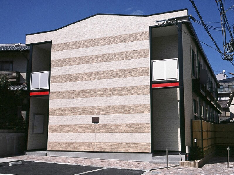 レオパレスグランプレジールIIIの物件外観写真