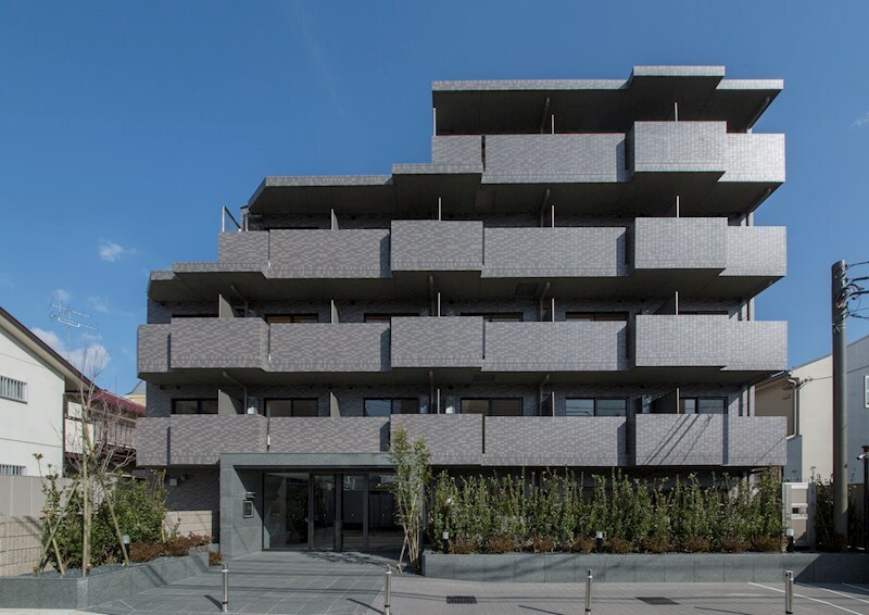 ルーブル新宿西落合八番館の物件外観写真