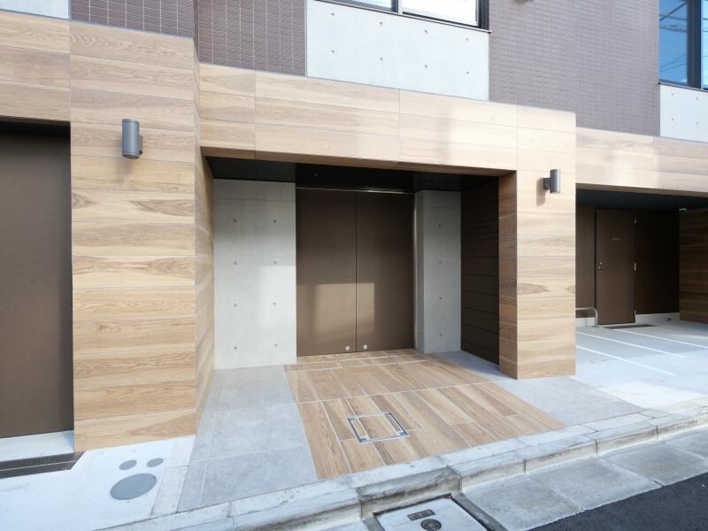 コンポジット渋谷本町の物件外観写真