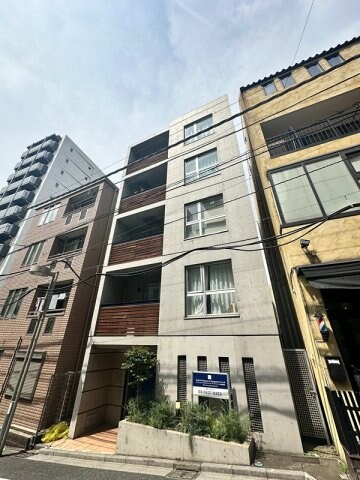 ラティエラ白金高輪の物件外観写真