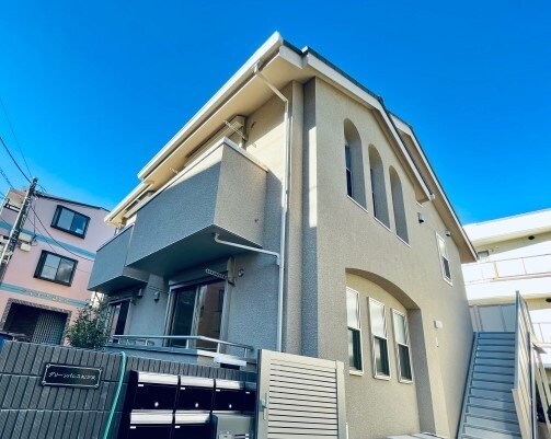 新井薬師前駅 徒歩8分の物件外観写真