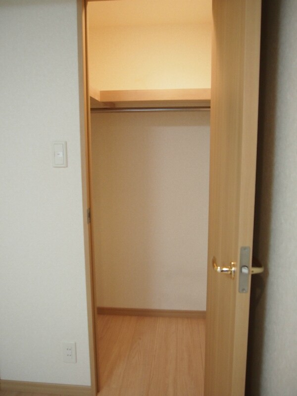 ルーブル明大前の物件内観写真