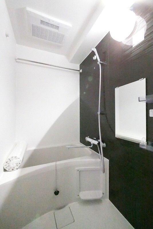 ペアパレス六町２号館の物件内観写真