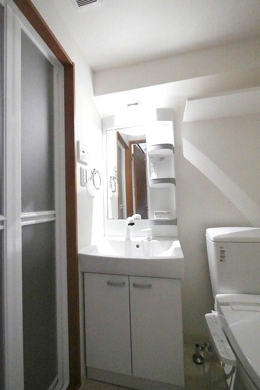 ペアパレス六町２号館の物件内観写真