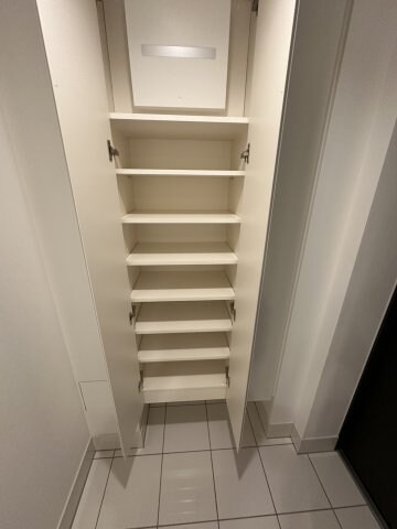 シーズンフラッツ菊川の物件内観写真