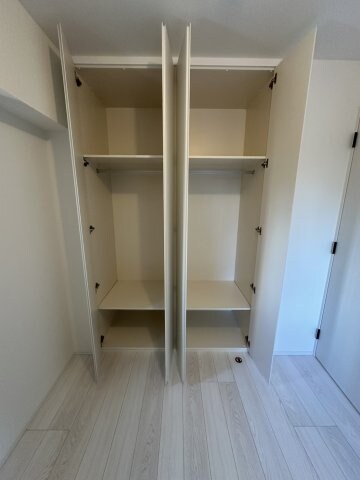 シーズンフラッツ菊川の物件内観写真