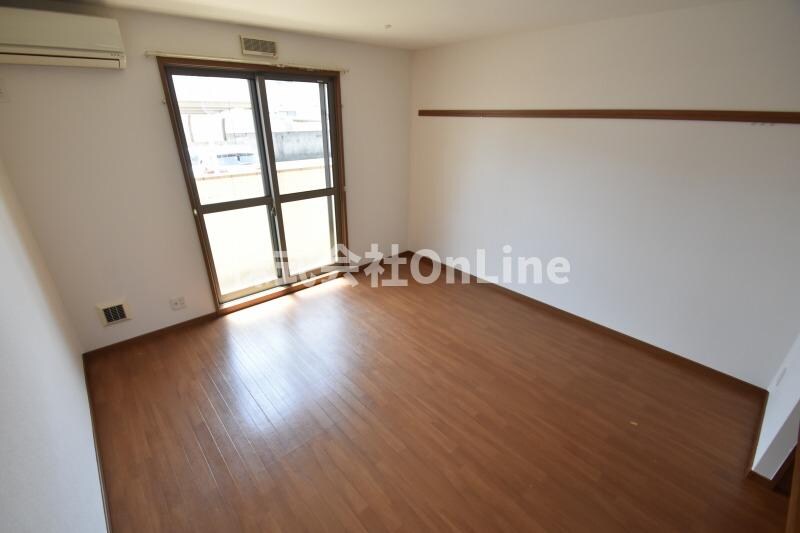 ヴィラ・エターナルの物件内観写真