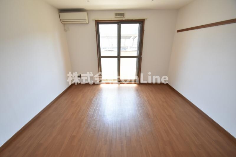 ヴィラ・エターナルの物件内観写真