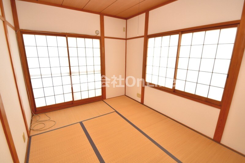 ラフォーレ大蓮の物件内観写真