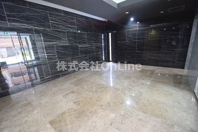 リアライズ布施駅前の物件外観写真