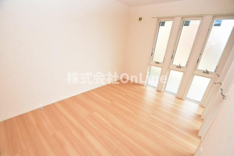 おばつじアイビーコートB棟の物件内観写真