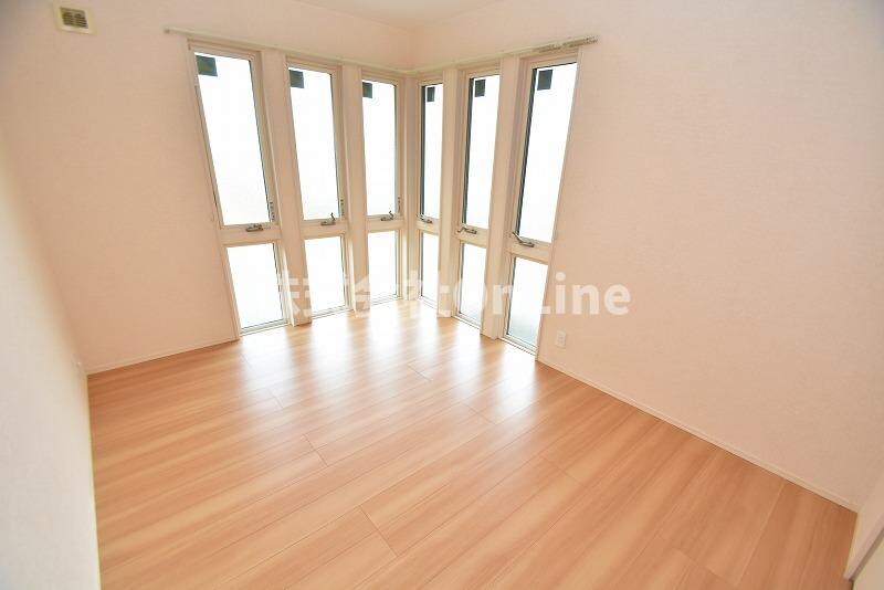 おばつじアイビーコートB棟の物件内観写真