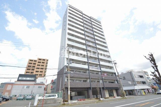 インザライフ大阪EAST RESIDENCEの物件外観写真