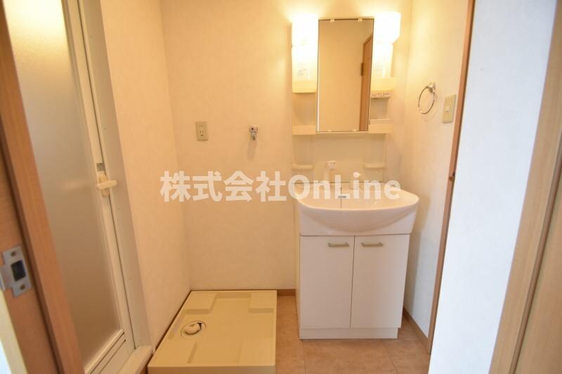 ミフネセントラルベア荒本の物件内観写真