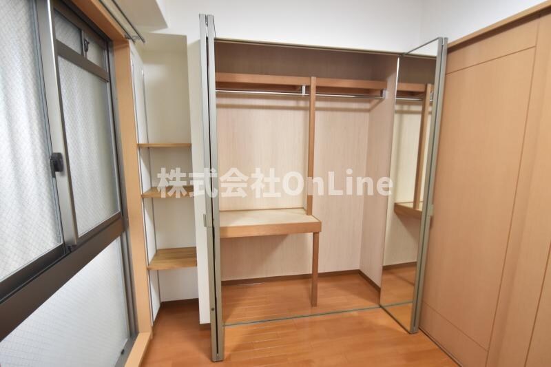 ミフネセントラルベア荒本の物件内観写真