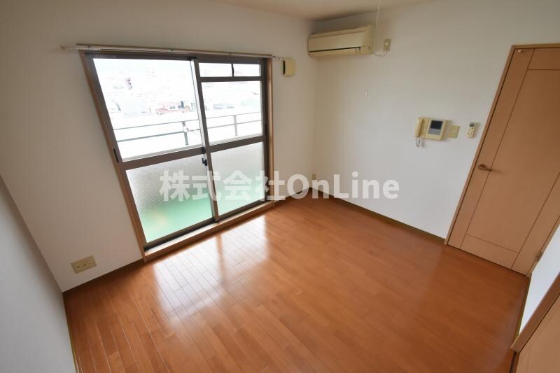 ミフネセントラルベア荒本の物件内観写真