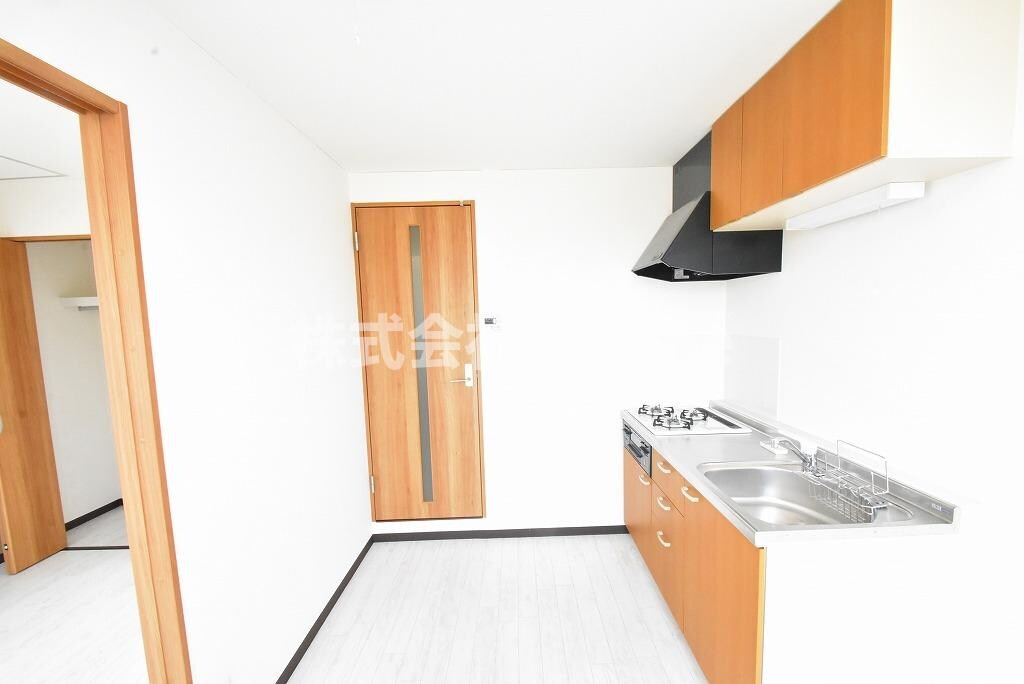 ラガーパレス花園の物件内観写真