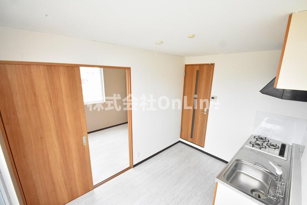 ラガーパレス花園の物件内観写真